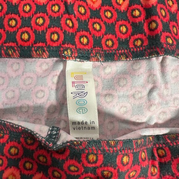 LuLaRoe Black Red Yellow Circles Pattern Polka Dots Leggings Tall & Curvy TC - Picture 3 of 5